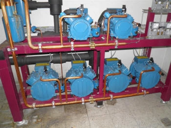 refrigeration unit with automatic control