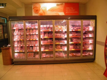 freezing counter with automatic defrosting