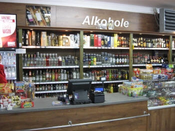 checkout counter with electronic receipt